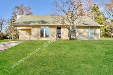 Main picture of 4003 Parker Rd