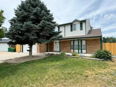 Main picture of 9781 W Fremont Pl