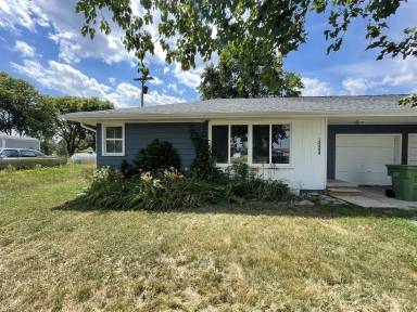 Main picture of 2494 S Duffield Rd