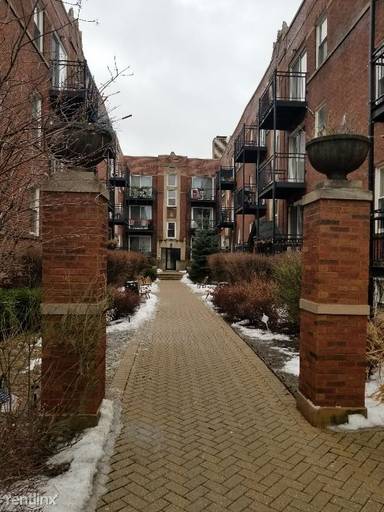 Main picture of 3705 N Kenneth Ave