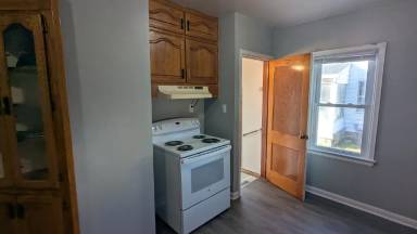Main picture of 2846 E 4th St