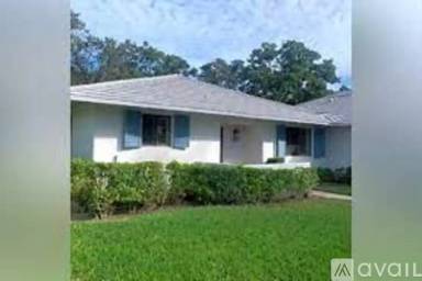 Main picture of 708 Club Dr