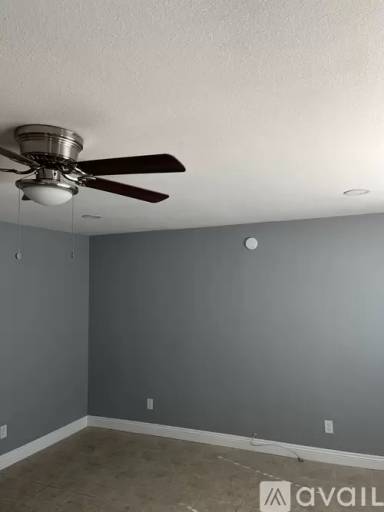 Main picture of 965 Latham St