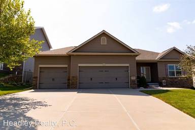 Main picture of 11312 S 47th St