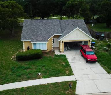 Main picture of 8049 Lesia Cir