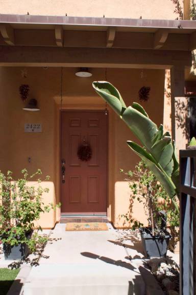 Main picture of 2450 E Blue Diamond Dr