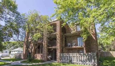 Main picture of 1940 Dudley St