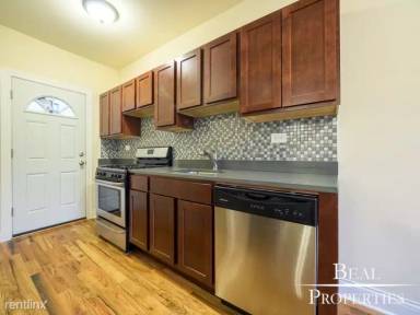 Main picture of 620-30 W Cornelia Ave