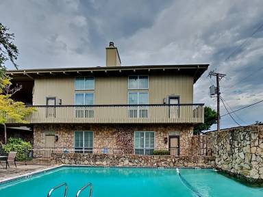 Main picture of 2907 Shelby Ave