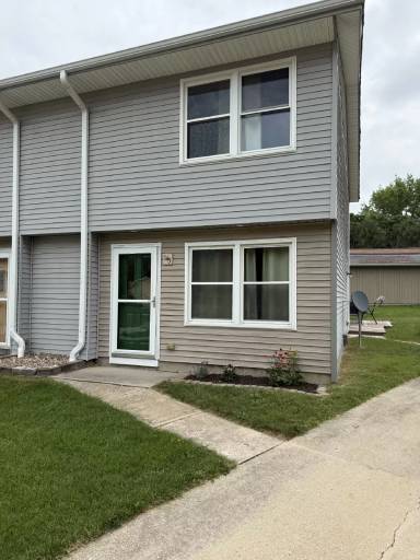 Main picture of 145 Birch Ct