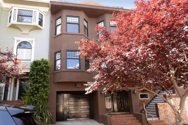 Main picture of 17 Woodland Ave