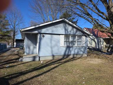 Main picture of 4013 S Hoyt Ave