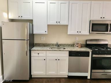 Main picture of 2938 N Broadway St