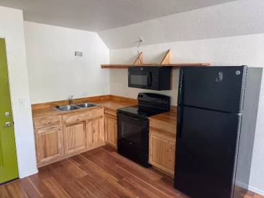 Main picture of 123 W Phoenix Ave