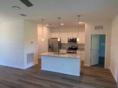 Main picture of 300 Shaefer St