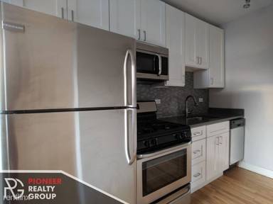 Main picture of 2420 N Kedzie Blvd