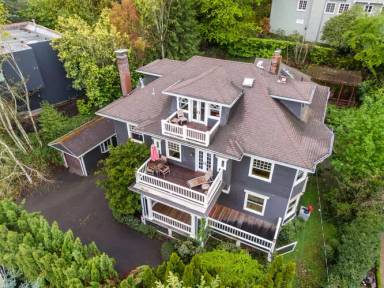 Main picture of 2626 NW Cornell Rd