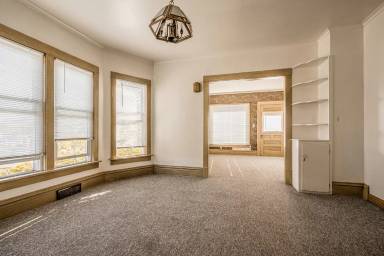 Main picture of 1803 Oregon St