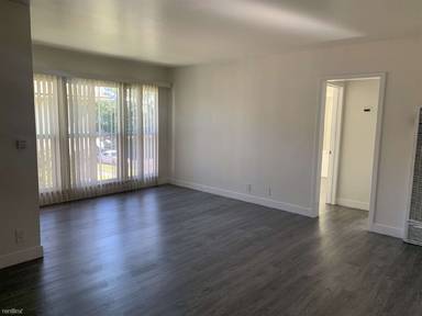 Main picture of 1259-1273 West Blvd Apartments