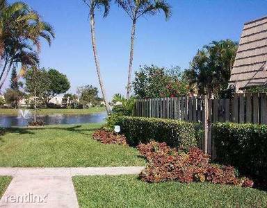 Main picture of 2931 SW 22nd Cir
