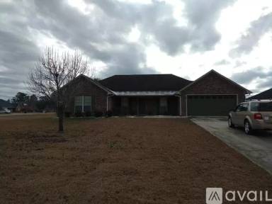 Main picture of 96 W Daryl Dr