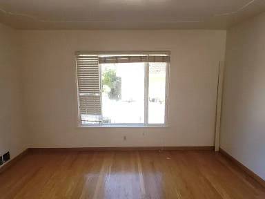 Main picture of 216 N Cypress Ave