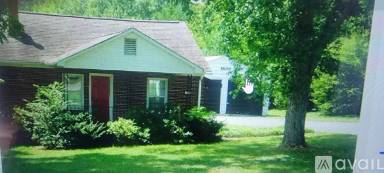 Main picture of 1608 S Oak St