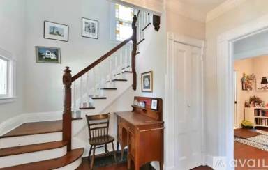 Main picture of 89 Elm St