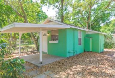 Main picture of 8724 N Tampa St