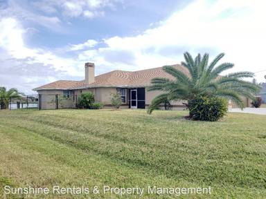 Main picture of 401 SW 3rd Ct