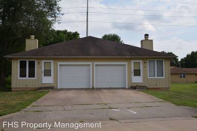 Main picture of 606 W Edgewood St