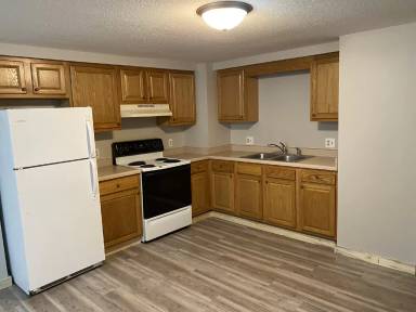 Main picture of 402 Monroe St