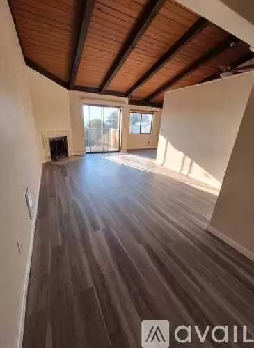 Main picture of Rolling Hills Condominium