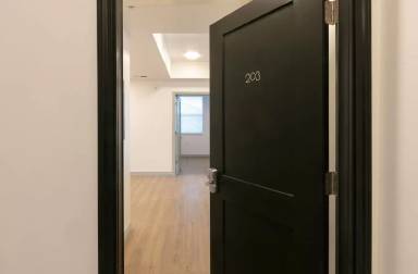Main picture of 205 7th St NW