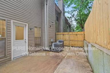 Main picture of 456 Highland Cove Dr