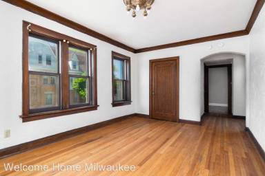 Main picture of 2000 N Farwell Ave