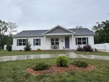 Main picture of 13200 East Ln