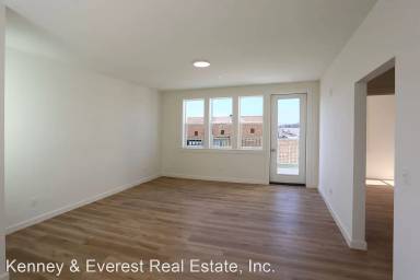 Main picture of 1888 Clement St