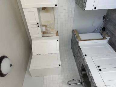 Main picture of 85 National Ave