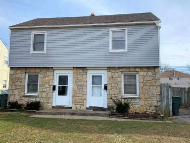 Main picture of 898 S Harris Ave