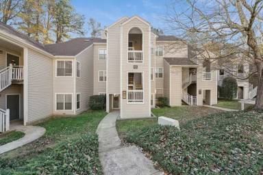 Main picture of 6011 Winterpointe Ln