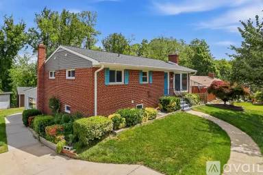 Main picture of 6718 Ruskin St