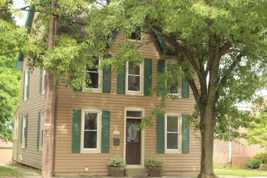 Main picture of 151 S Main St