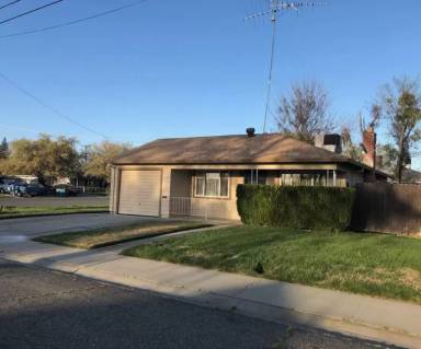 Main picture of 1729 Buchanan St