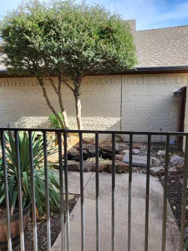 Main picture of 3713 Ives Way