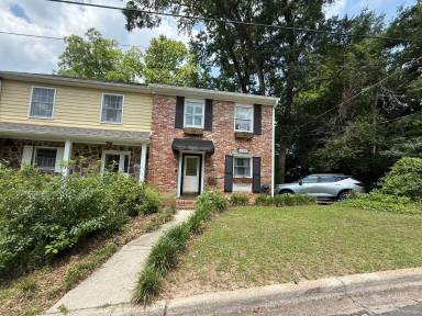 Main picture of 1020 Pine St