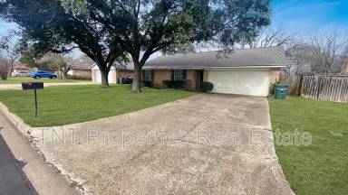 Main picture of 2921 Wildflower Dr