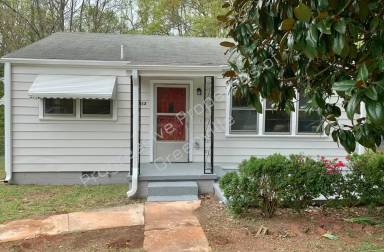 Main picture of 212 Glenn Rd