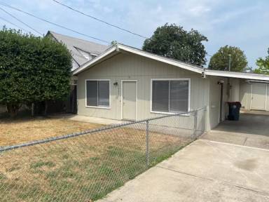 Main picture of 407 De Barr Ave