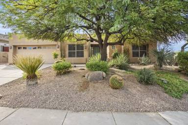 Main picture of 16325 N 106th Pl